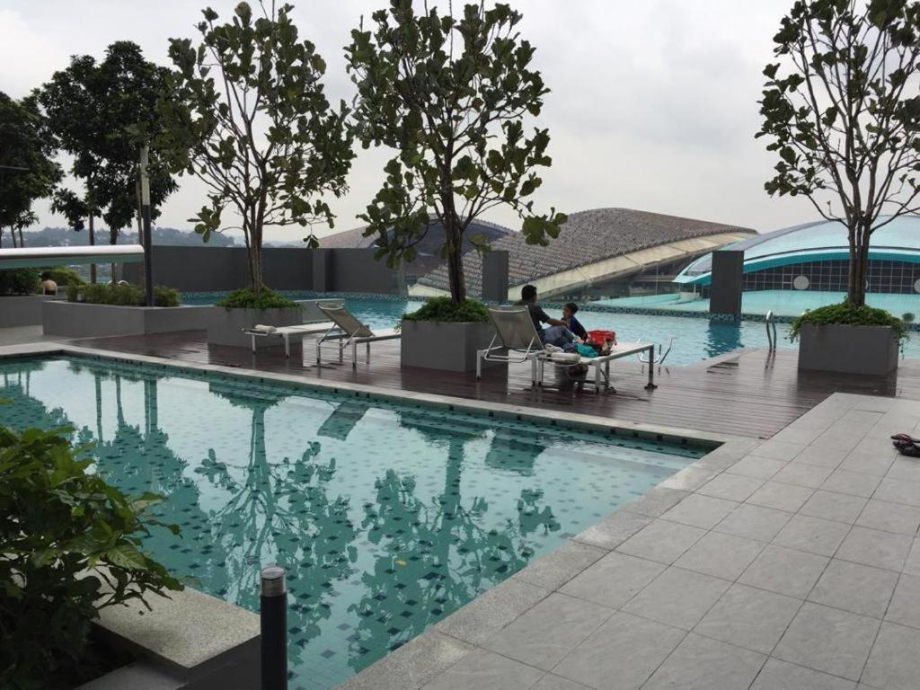 Emira Residence Sek 13 Shah Alam Wi-Fi Netflix Exterior foto